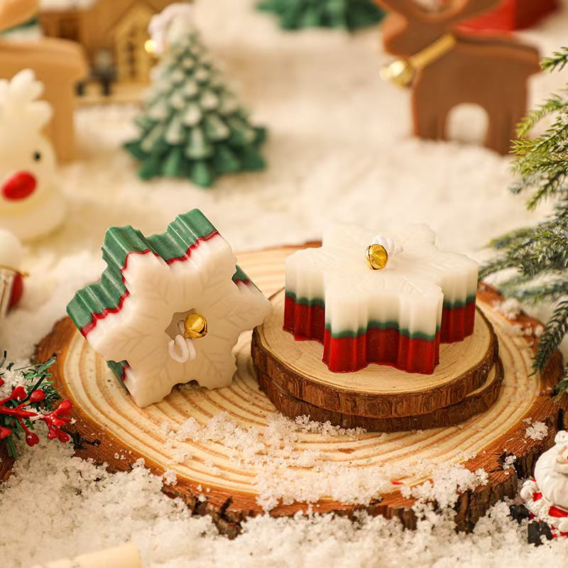 Snowflake Scented Candle – Handmade Christmas Gift
