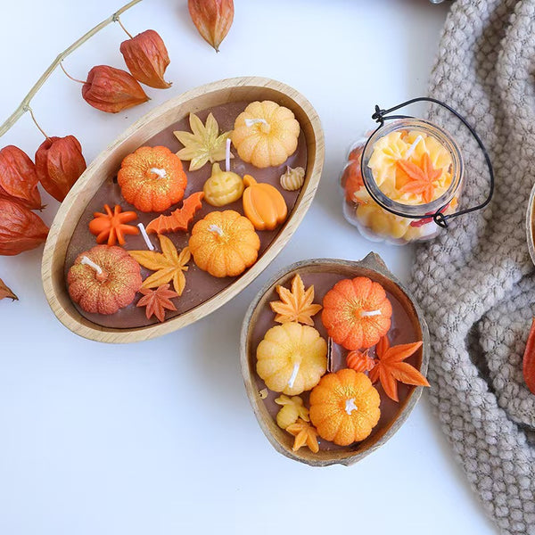 Pumpkin & Maple Leaf Scented Candle – Halloween Favor Candle