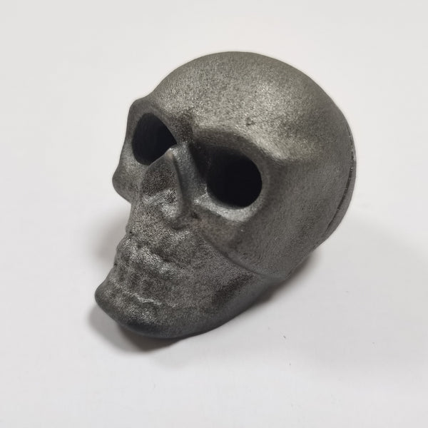 Skull-Themed Metal Décor – Halloween Party & Outdoor Accent