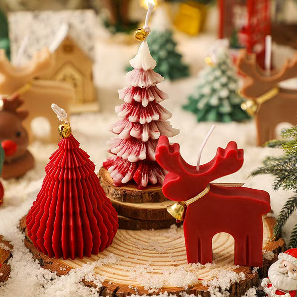 Bear & Reindeer Christmas Scented Candle – Festive Holiday Decor