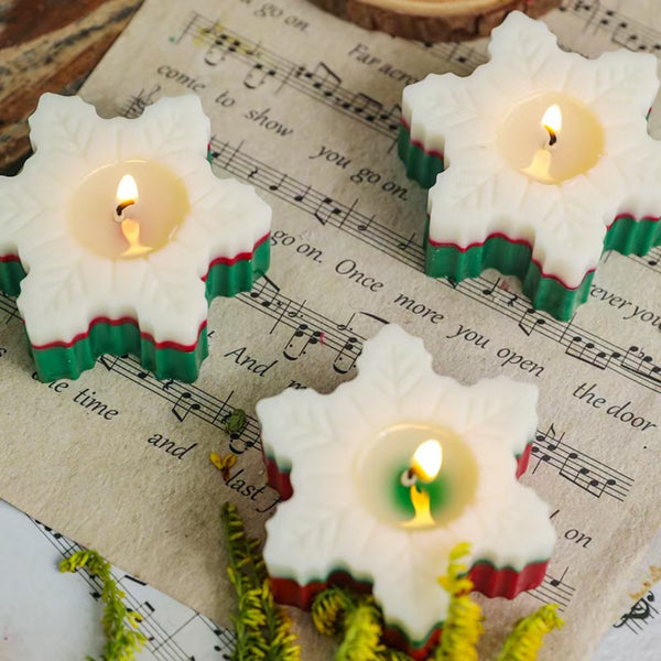 Snowflake Scented Candle – Handmade Christmas Gift